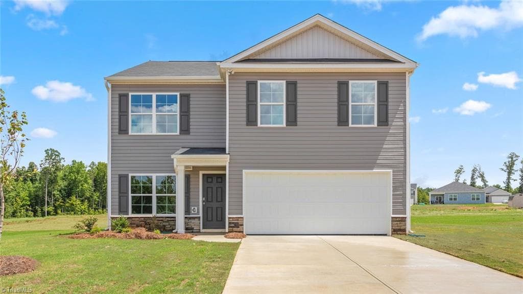 204 Sugar Pine Street, Thomasville NC 27360