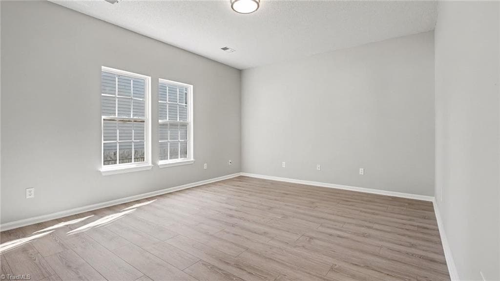 Stick/Site Built at 4401 River Forest Lane, Greensboro NC 27409, Greensboro, photo 11 of 20