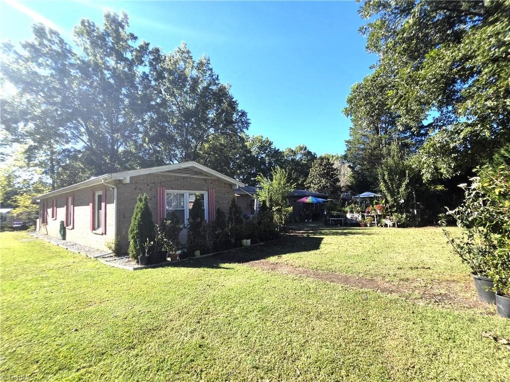 Stick/Site Built at 119 Ridgeway Road, Thomasville NC 27360, Thomasville, photo 6 of 33