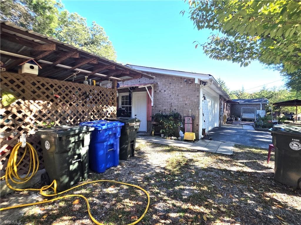 Stick/Site Built at 119 Ridgeway Road, Thomasville NC 27360, Thomasville, photo 8 of 33