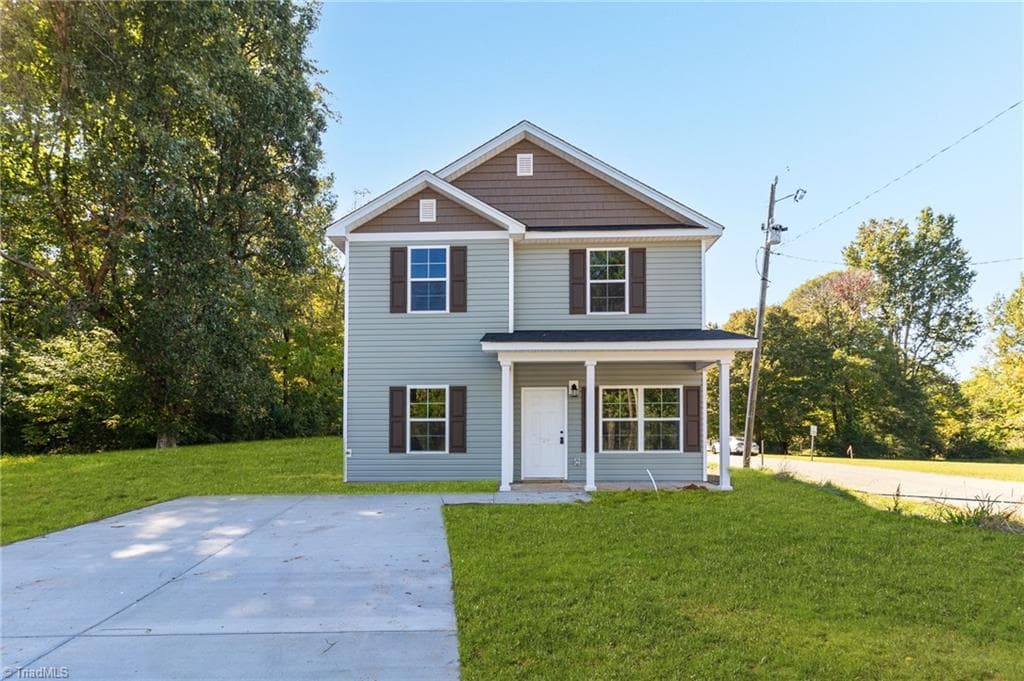 729 W Swannanoa Avenue, Liberty NC 27298