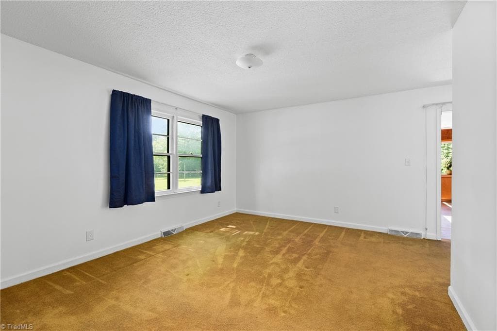 Stick/Site Built at 141 Pinelawn Drive, Kernersville NC 27284, photo 16 of 35