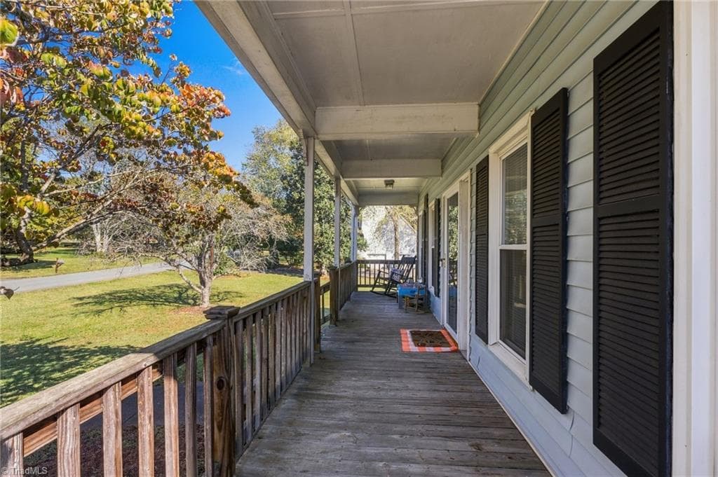 Stick/Site Built at 3130 Bethania Ridge Road, Pfafftown NC 27040, Pfafftown, photo 4 of 34