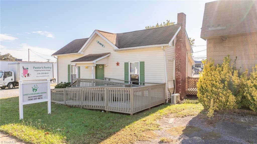 Office at 305 State Street, Lexington NC 27292, photo 25 of 28