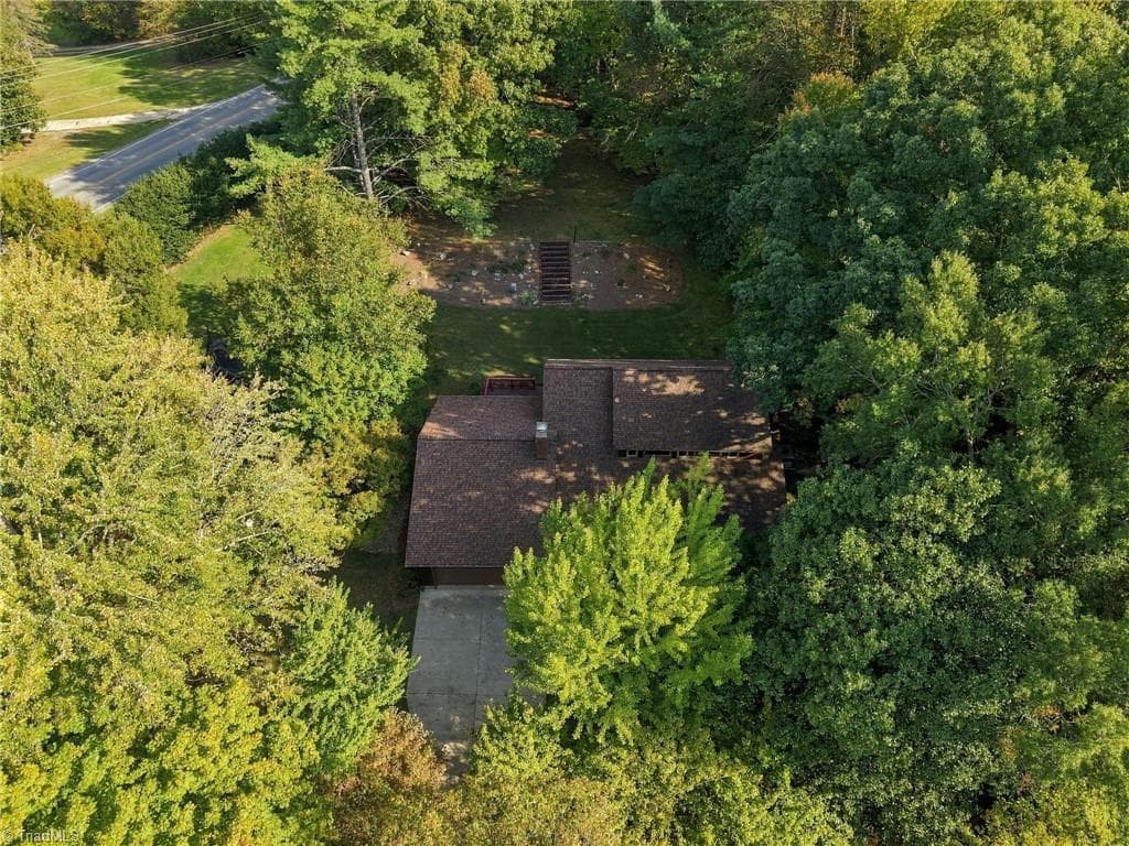Stick/Site Built at 3600 Sagamore Drive, Greensboro NC 27410, Greensboro, photo 49 of 50