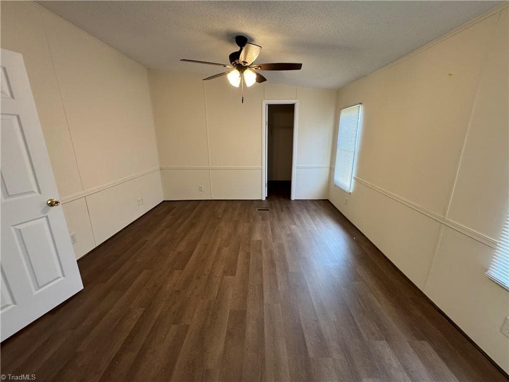 Manufactured Home at 1376 Harris Road, Walnut Cove NC 27052, Walnut Cove, photo 23 of 45