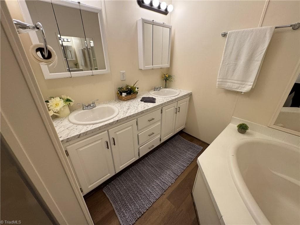Manufactured Home at 1376 Harris Road, Walnut Cove NC 27052, Walnut Cove, photo 26 of 45