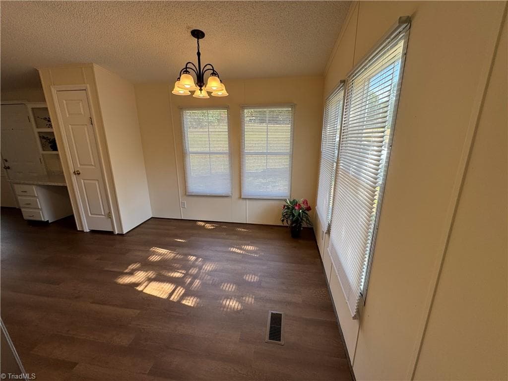 Manufactured Home at 1376 Harris Road, Walnut Cove NC 27052, Walnut Cove, photo 9 of 45