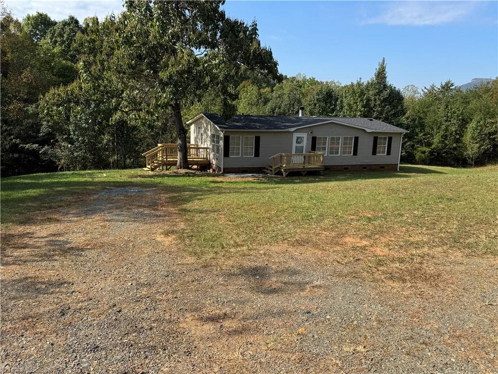 Manufactured Home at 1376 Harris Road, Walnut Cove NC 27052, Walnut Cove, photo 45 of 45