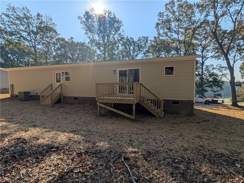 Manufactured Home at 1322 Pineview Road, Randleman NC 27317, photo 3 of 12