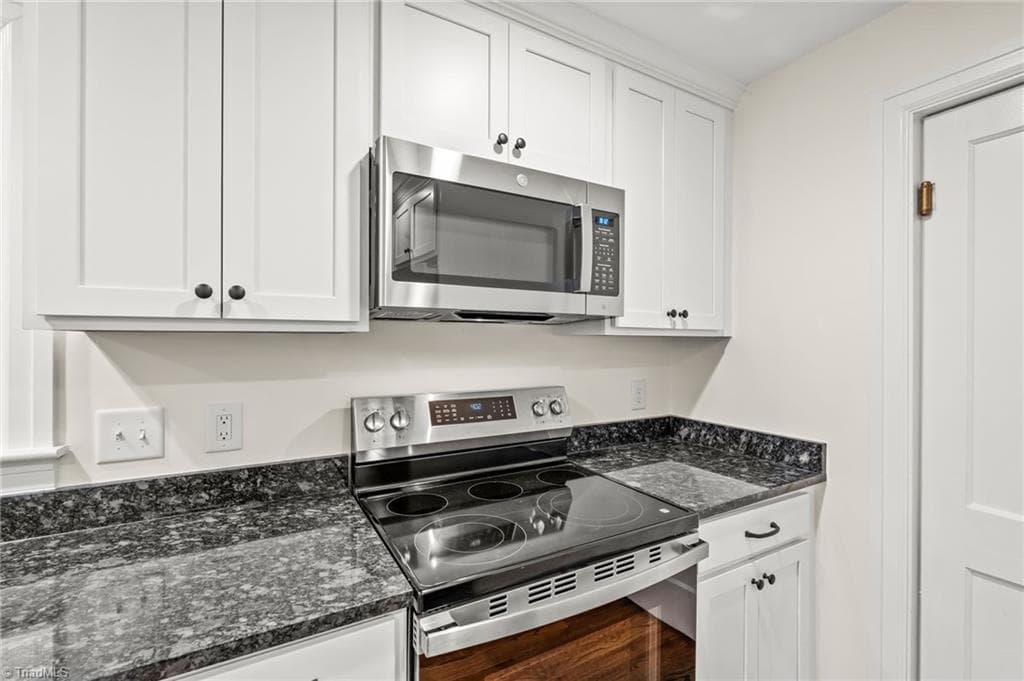 Stick/Site Built at 103 Jones Avenue, Thomasville NC 27360, Thomasville, photo 9 of 50