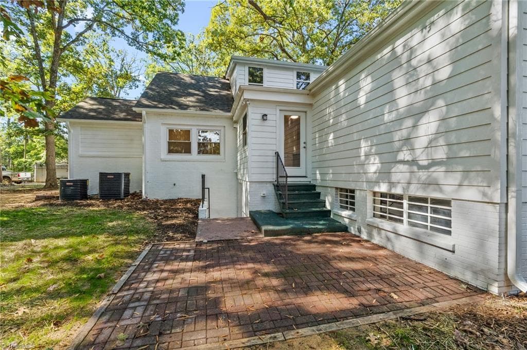 Stick/Site Built at 103 Jones Avenue, Thomasville NC 27360, Thomasville, photo 45 of 50
