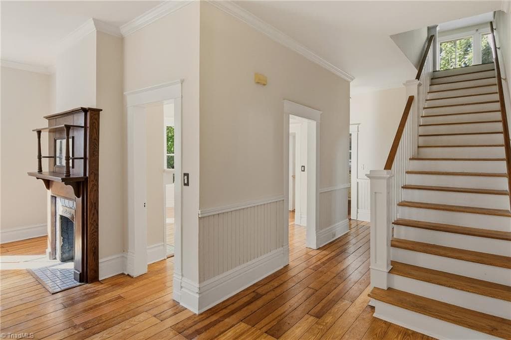Stick/Site Built at 126 Shady Boulevard, Winston-Salem NC 27101, Winston-Salem, photo 7 of 31