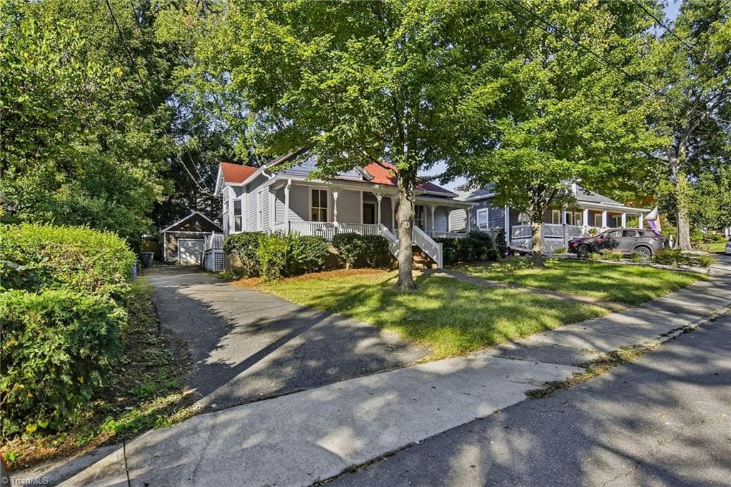 Stick/Site Built at 126 Shady Boulevard, Winston-Salem NC 27101, Winston-Salem, photo 3 of 31
