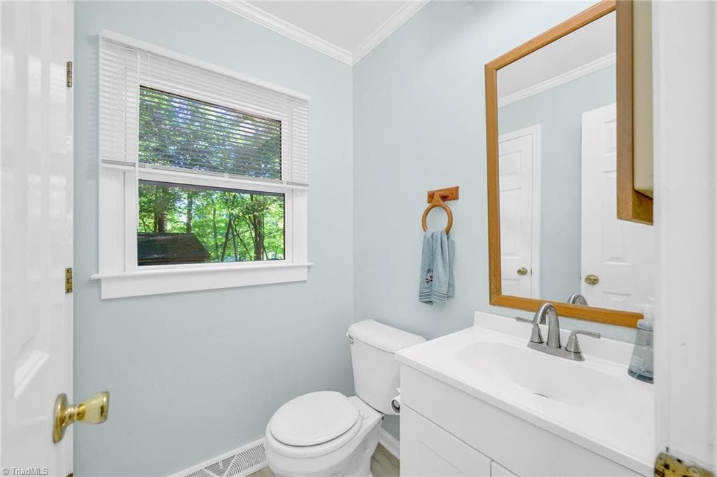 Modular at 294 Pike Road, Moravian Falls NC 28654, photo 19 of 38
