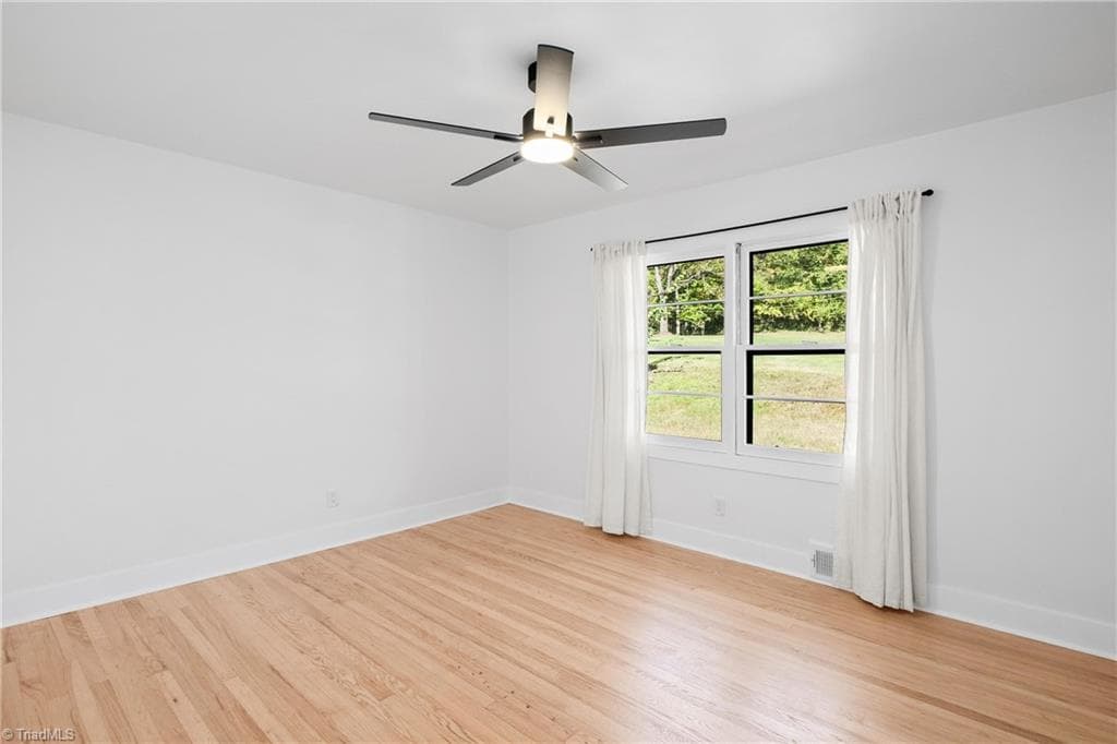 Stick/Site Built at 302 Lakewood Drive, Lexington NC 27292, Lexington, photo 18 of 28