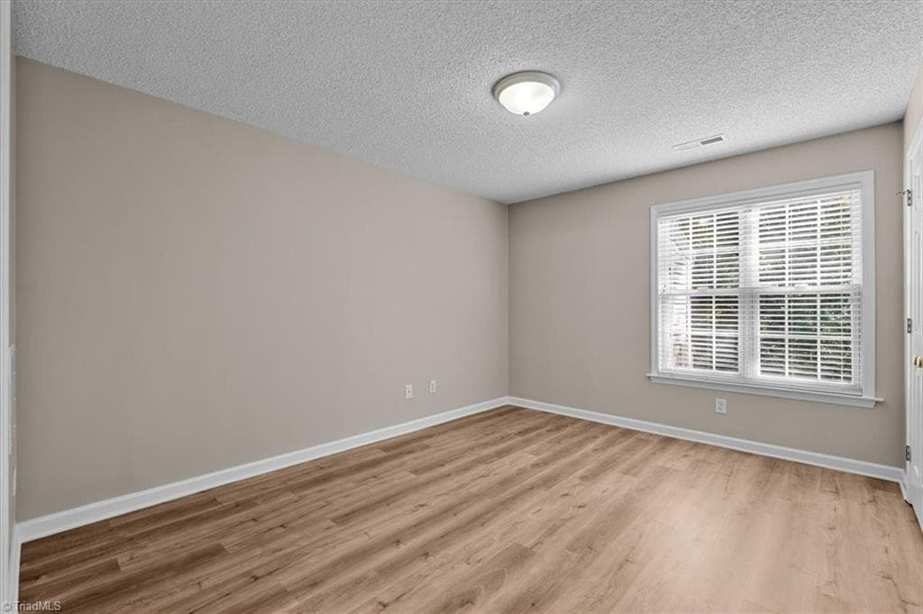 Stick/Site Built at 2564 Ambassador Court, High Point NC 27265, High Point, photo 17 of 32