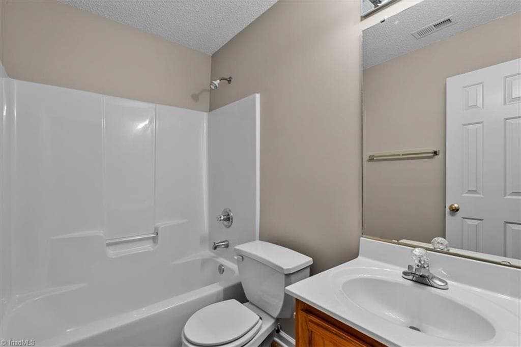 Stick/Site Built at 2564 Ambassador Court, High Point NC 27265, High Point, photo 26 of 32