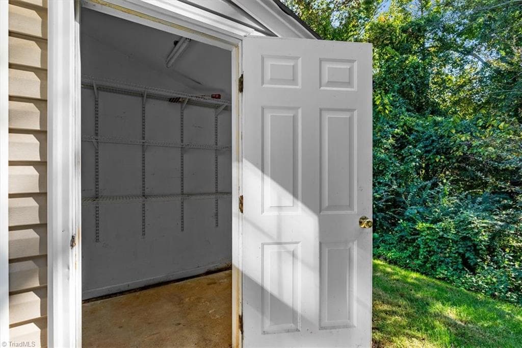Stick/Site Built at 2564 Ambassador Court, High Point NC 27265, High Point, photo 28 of 32