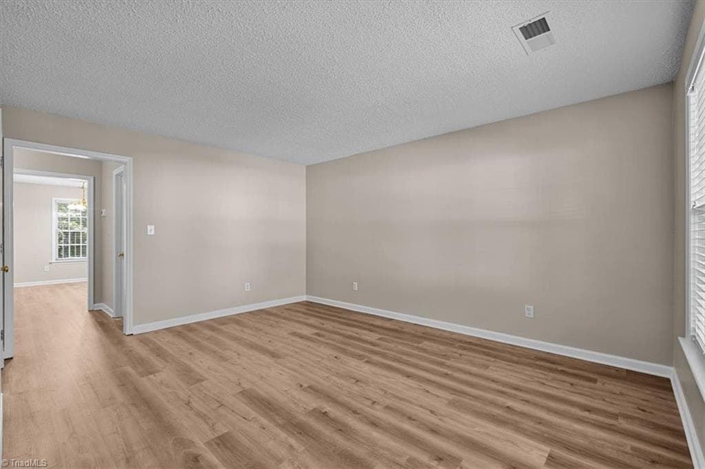 Stick/Site Built at 2564 Ambassador Court, High Point NC 27265, High Point, photo 5 of 32