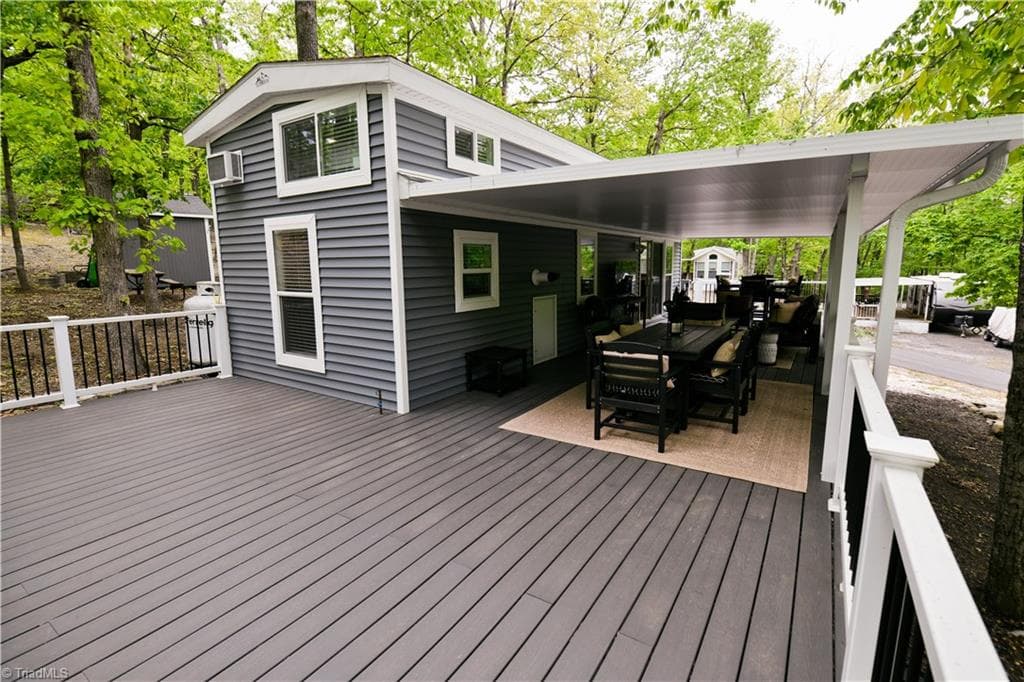 Manufactured Home at 310 Laurelwood Lane, Traphill NC 28685, Traphill, photo 23 of 27