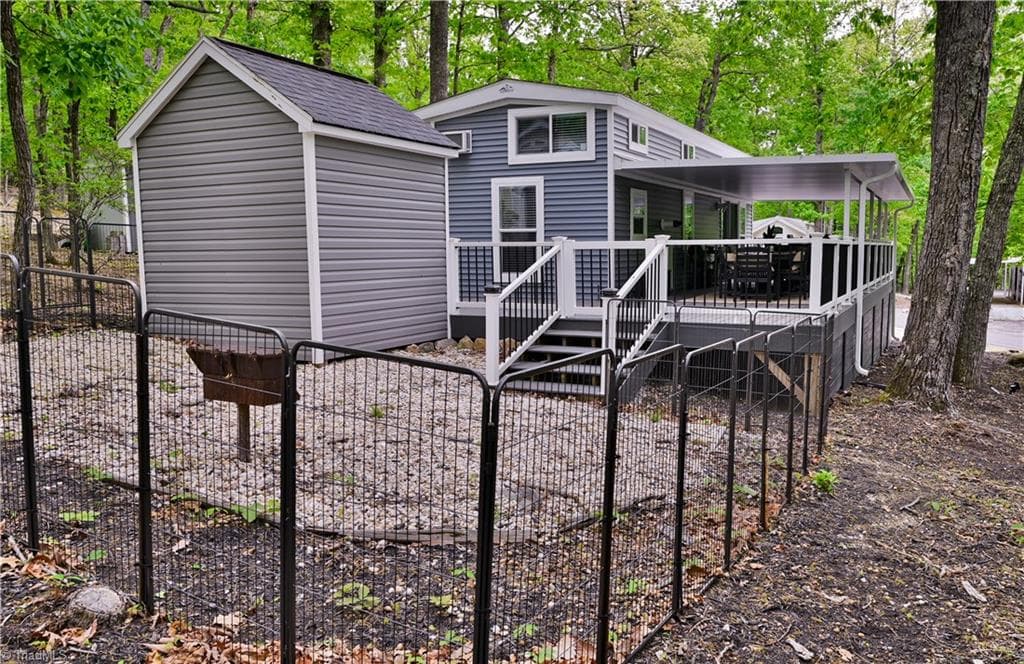 Manufactured Home at 310 Laurelwood Lane, Traphill NC 28685, Traphill, photo 25 of 27