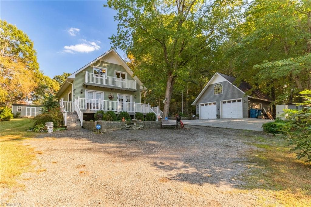 6707 Chadmoor Court, Greensboro NC 27406