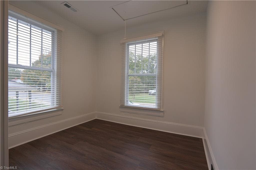 Stick/Site Built at 621 Lindsey Street, Reidsville NC 27320, photo 35 of 38