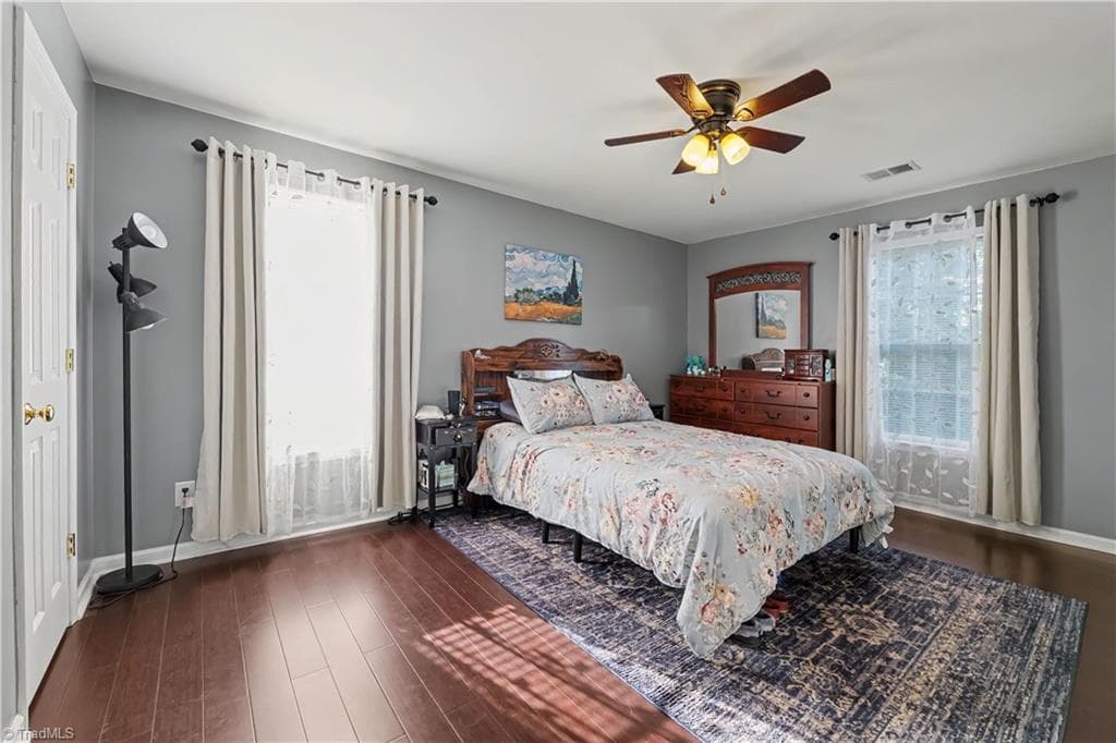 Stick/Site Built at 6121 Hedgecock Circle, High Point NC 27265, photo 5 of 21
