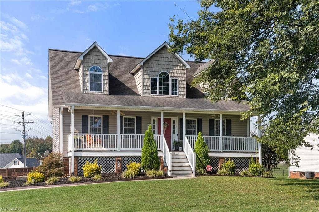 274 Charleston Ridge Drive, Mocksville NC 27028
