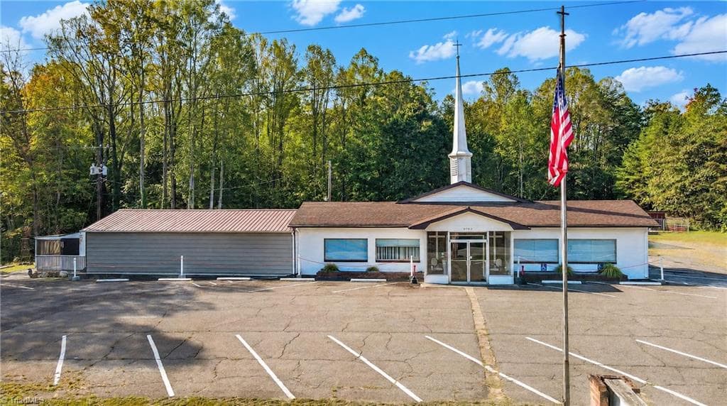 8782 Nc Highway 14, Eden NC 27288