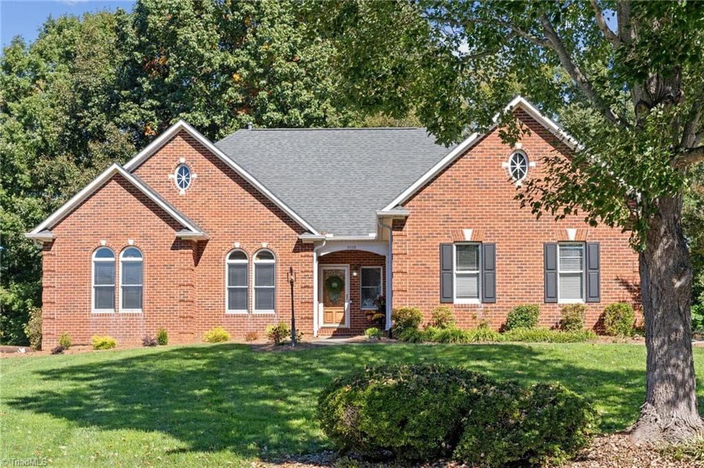 1025 Glen Day Drive, Clemmons NC 27012