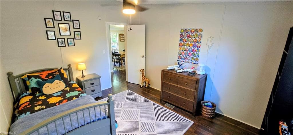 Manufactured Home at 330 Keystone Drive, Summerfield NC 27358, photo 23 of 39