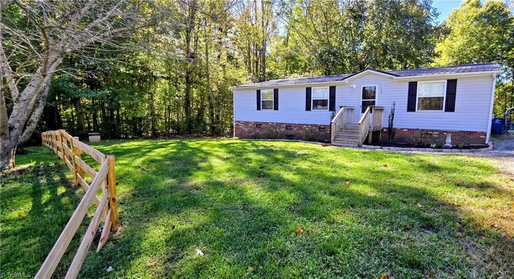 Manufactured Home at 330 Keystone Drive, Summerfield NC 27358, photo 28 of 39
