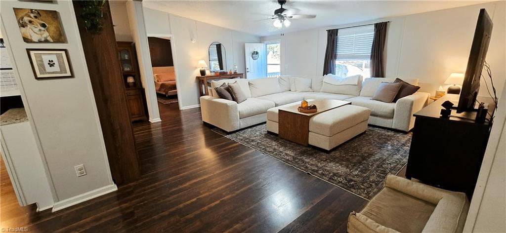 Manufactured Home at 330 Keystone Drive, Summerfield NC 27358, photo 14 of 39