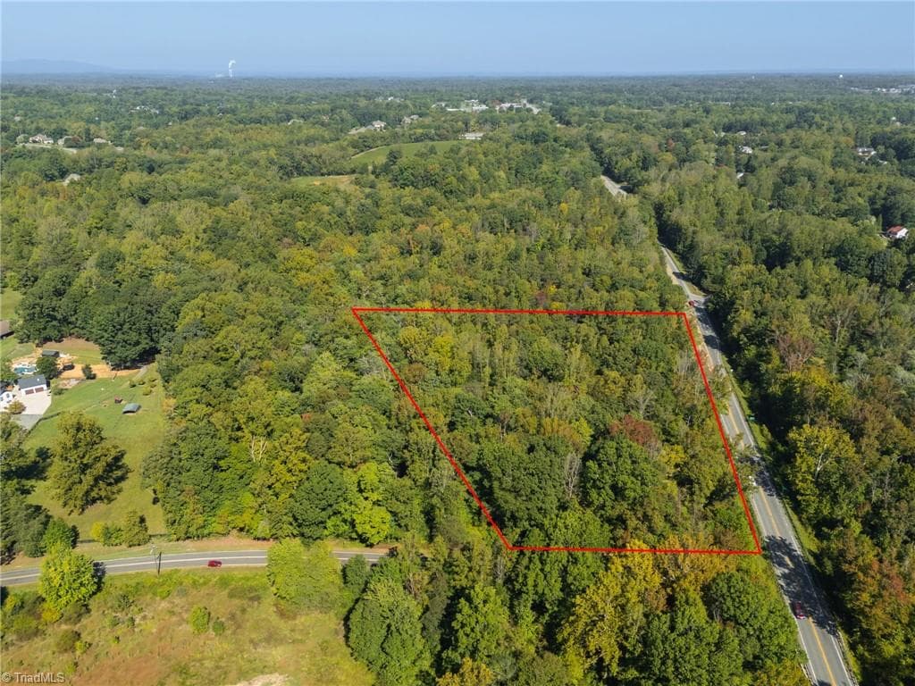 Single Family Residence at 8300 W Harrell Road, Oak Ridge NC 27310, photo 5 of 12