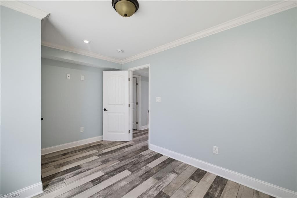 Stick/Site Built at 337 E Rhyne Avenue, Winston-Salem NC 27107, photo 27 of 30
