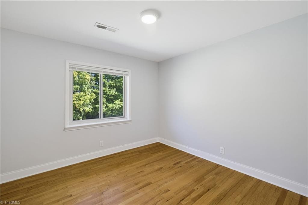 Stick/Site Built at 337 E Rhyne Avenue, Winston-Salem NC 27107, photo 12 of 30