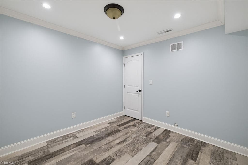 Stick/Site Built at 337 E Rhyne Avenue, Winston-Salem NC 27107, photo 28 of 30