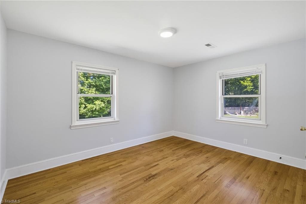 Stick/Site Built at 337 E Rhyne Avenue, Winston-Salem NC 27107, photo 9 of 30