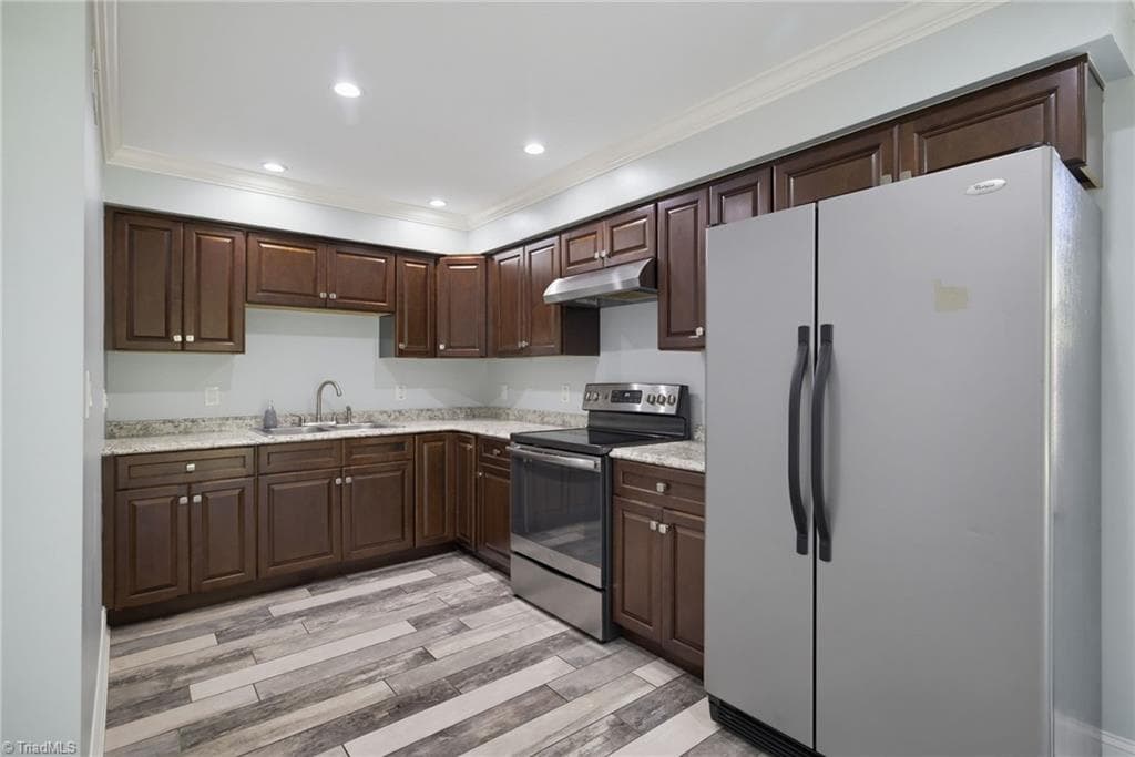 Stick/Site Built at 337 E Rhyne Avenue, Winston-Salem NC 27107, photo 19 of 30