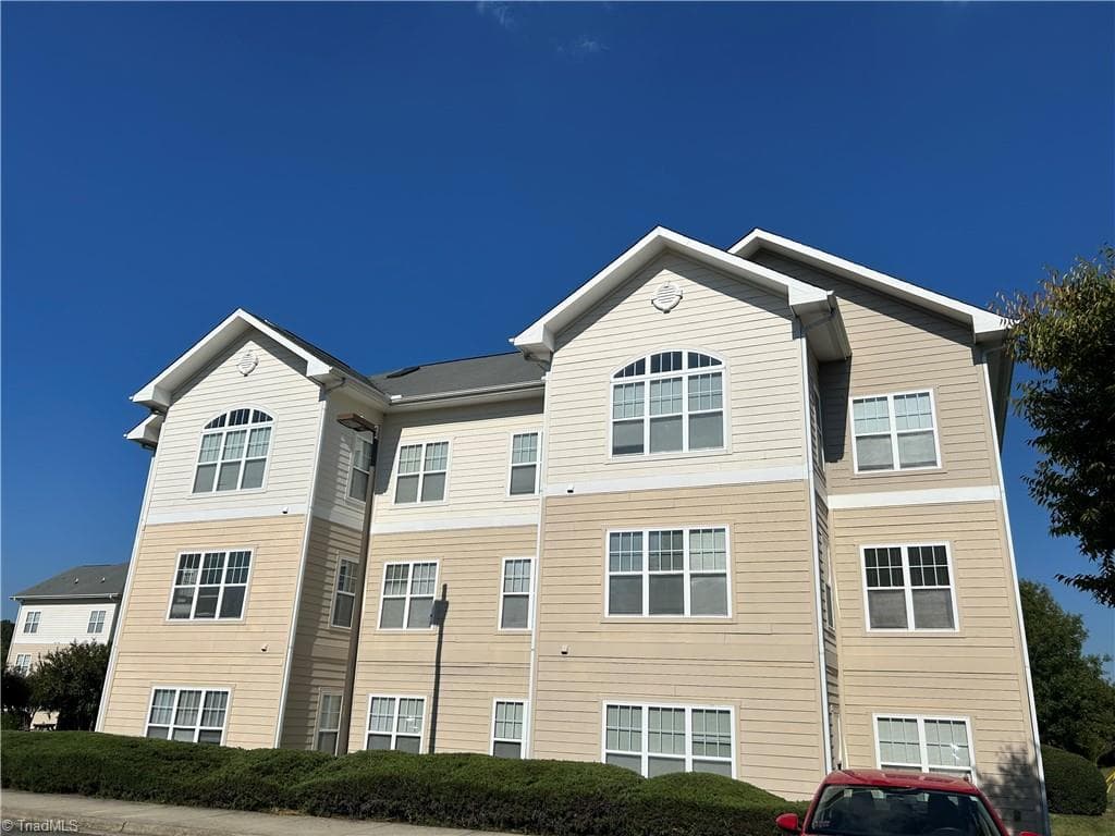 100 Campus Walk Trail # 302, Elon NC 27244