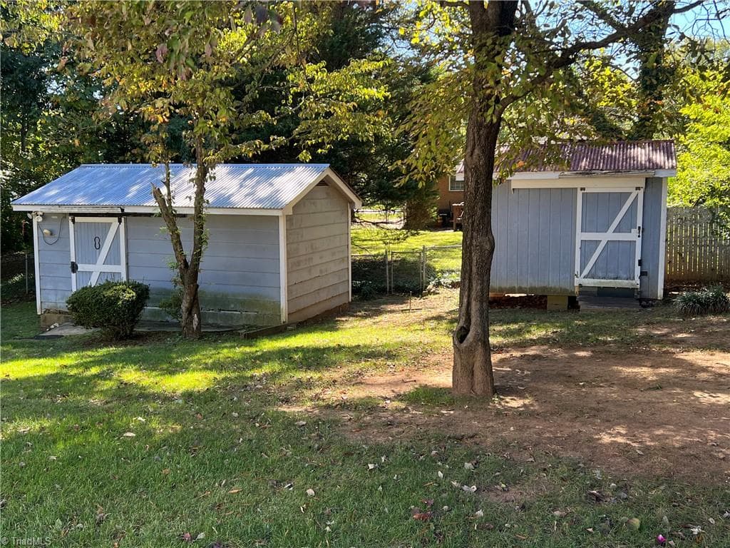 Stick/Site Built at 1302 Runyon Drive, Greensboro NC 27405, photo 32 of 39