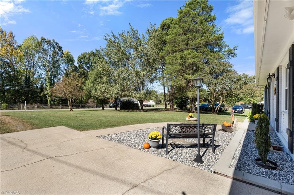 Stick/Site Built at 209 Barney Road, High Point NC 27265, photo 7 of 27