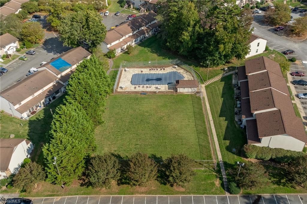 Stick/Site Built at 892 S Ridge Court, Winston-Salem NC 27107, photo 28 of 29