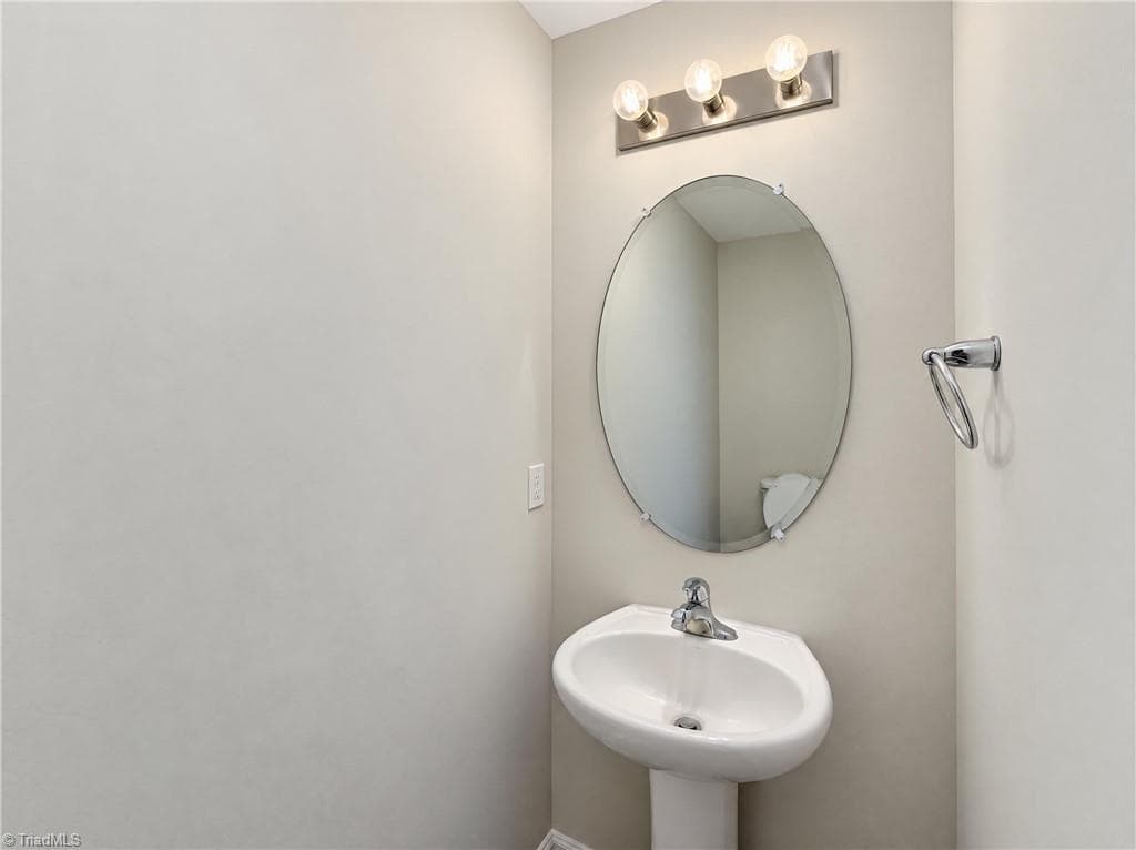 Stick/Site Built at 115 Lemon Lane, Greensboro NC 27405, photo 9 of 21