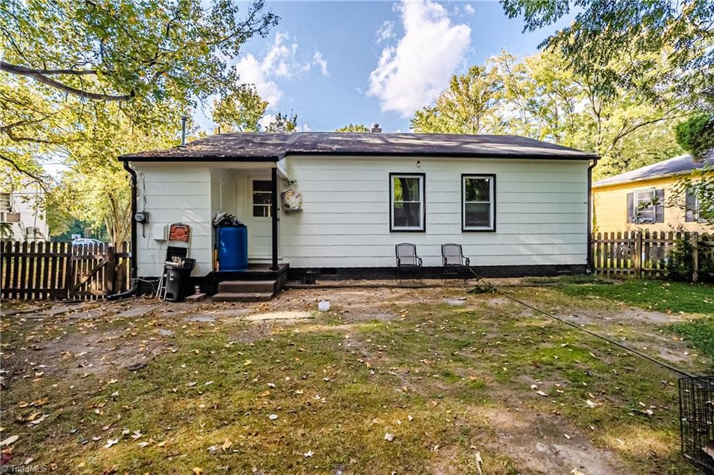 Stick/Site Built at 508 Avalon Place, High Point NC 27262, photo 20 of 27
