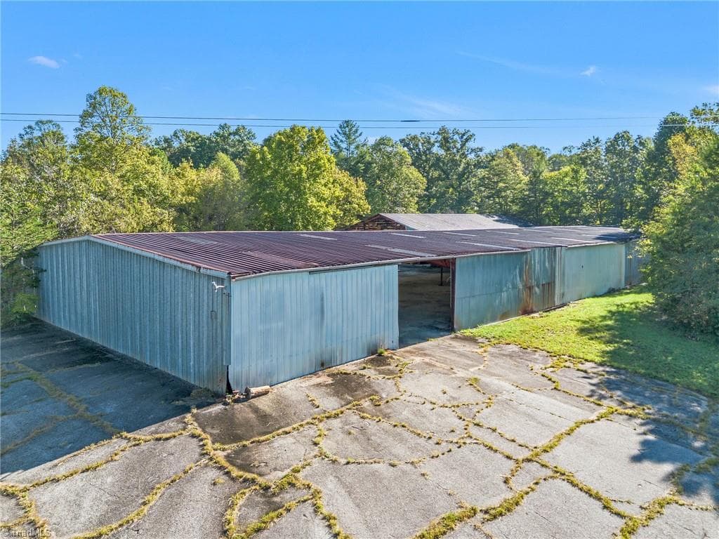 Commercial at 2252 Boomer Road, Boomer NC 28606, photo 10 of 36