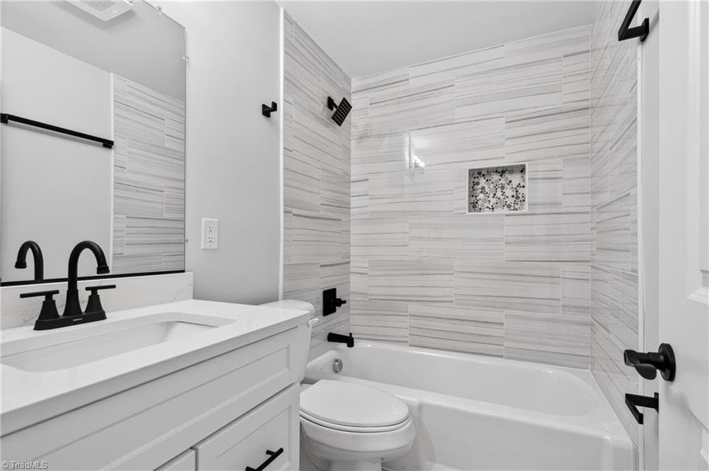 Stick/Site Built at 918 Beaumont Avenue, High Point NC 27260, photo 19 of 26