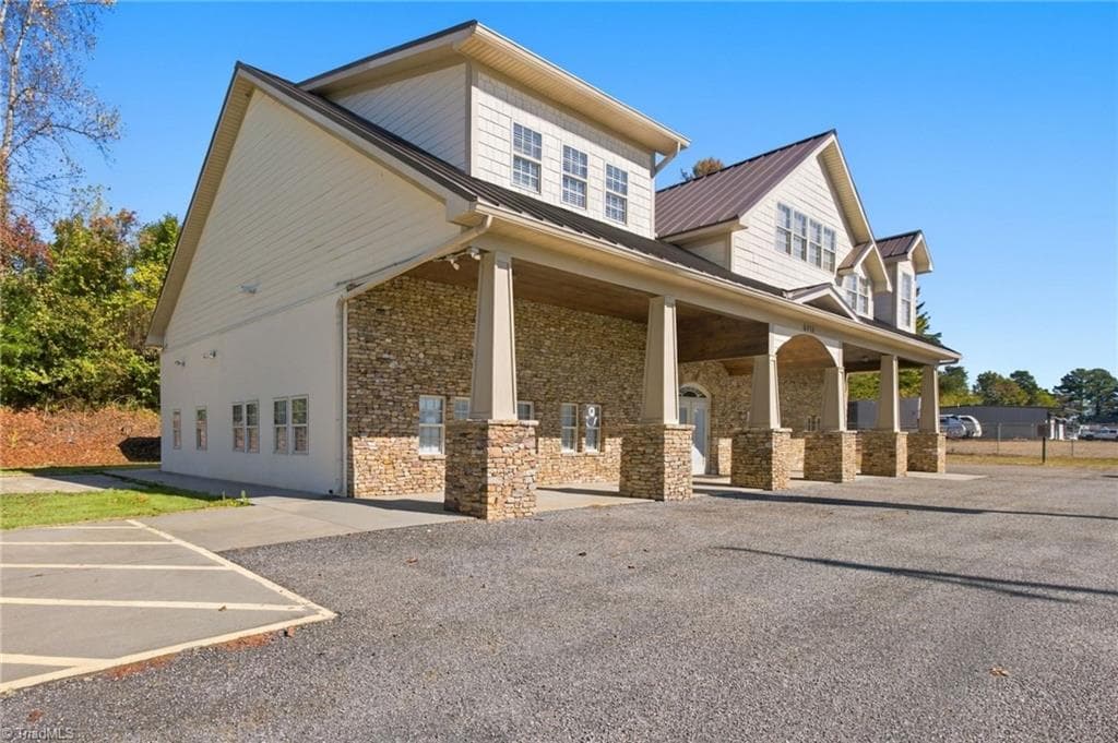6810 US Highway 421, Wilkesboro NC 28697